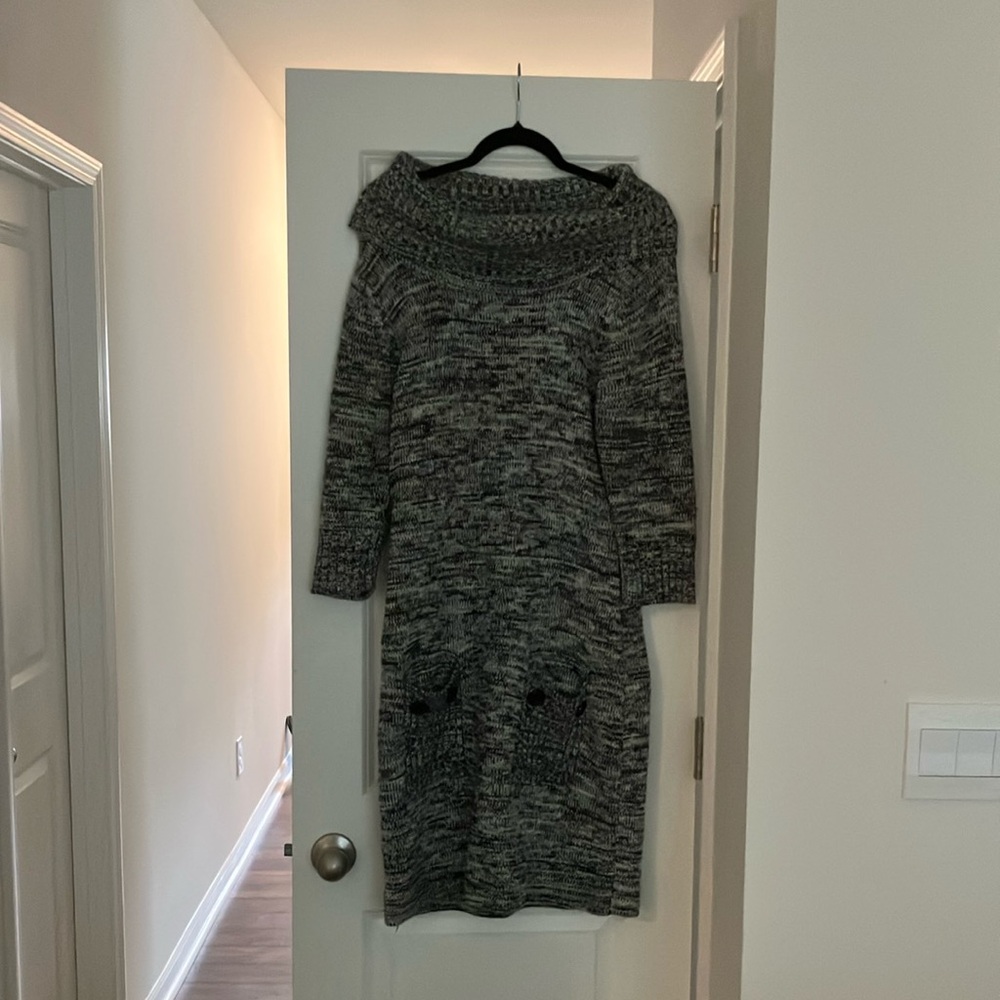 Alyx Green and Black Long Sleeve Cowl Neck Sweater Dress size L